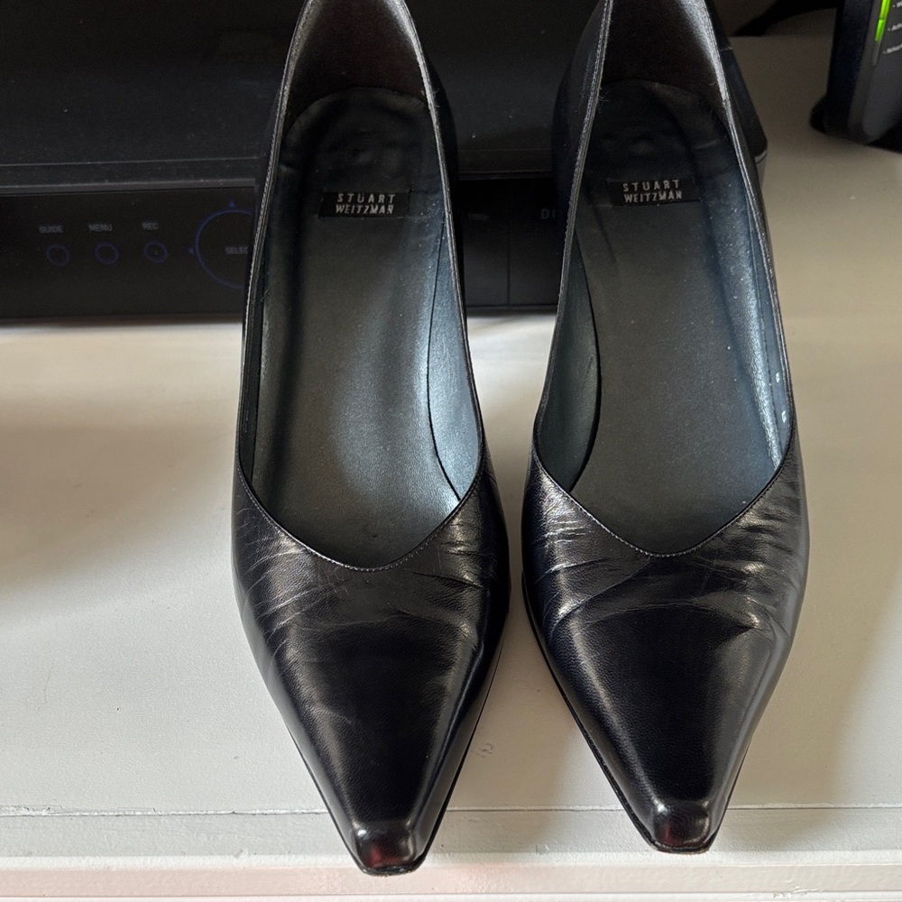 Stuart Weitzman Black Leather Pointed Toe Pumps size 8